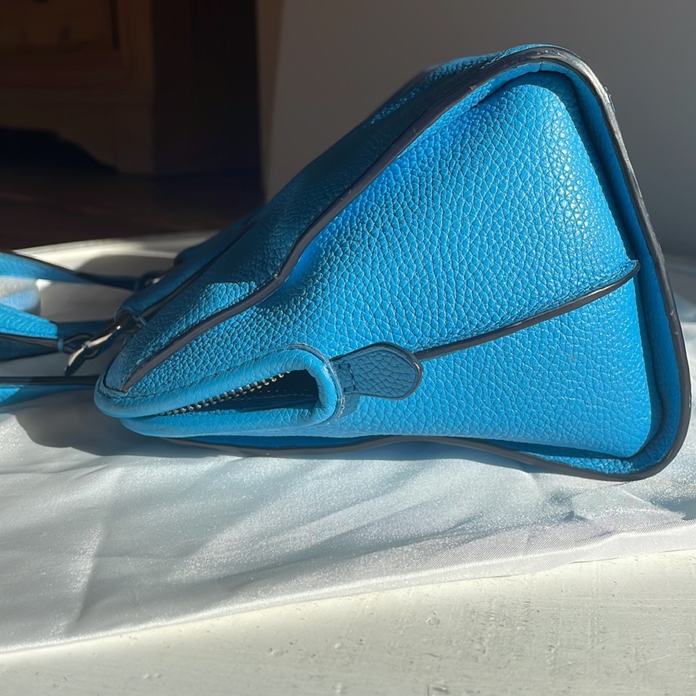 Coach very gently used. Beautiful condition! Silver hardware. - Picture 9 of 11